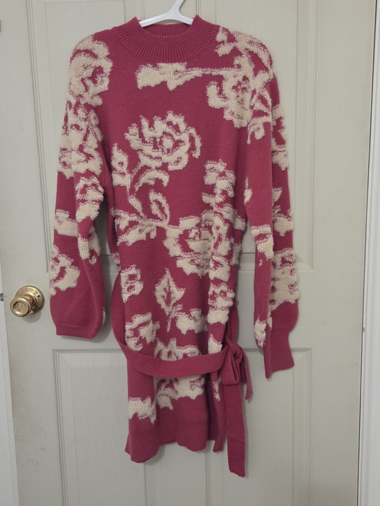 Dresses & Skirts - Pink Floral Knit Sweater Dress with Tie Waist